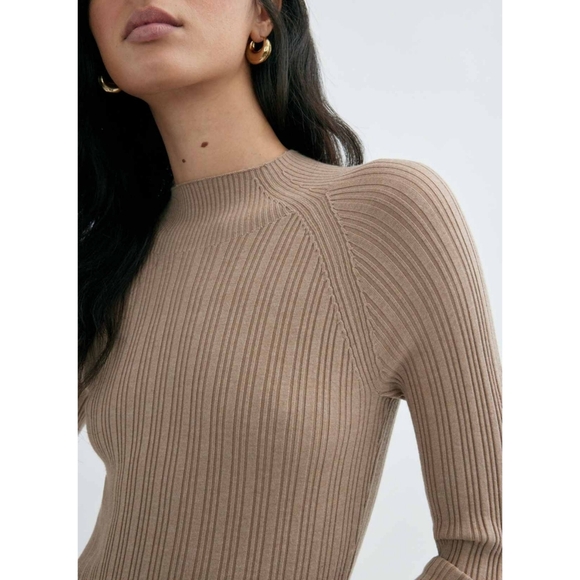 WILFRED Alchemy Dress Sweater Midi Slit XS Aritzia - Picture 3 of 9